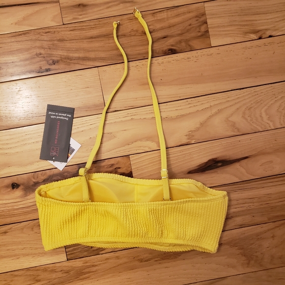 No Boundaries Child's Medium Yellow Swim Top with Cups & Adjustable Straps - Picture 4 of 10